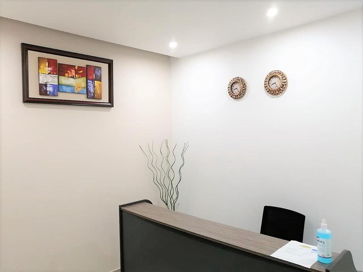 40 40 Accommodation Matola Экстерьер фото