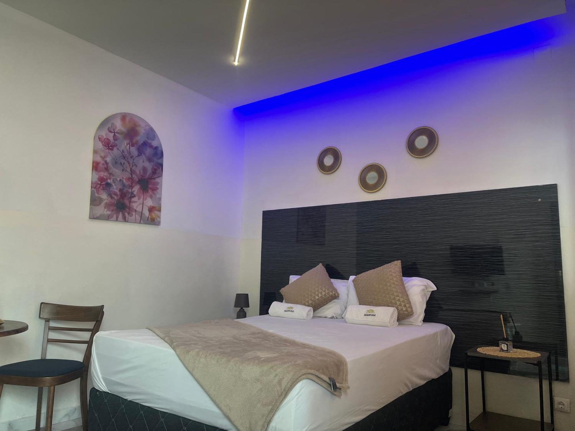 40 40 Accommodation Matola Экстерьер фото